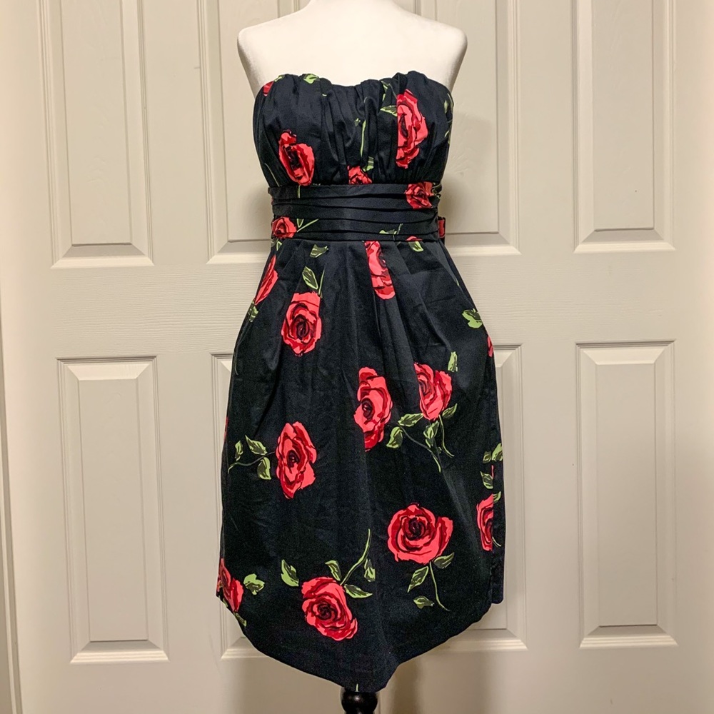 Oasis Strapless Black Dress with Red Rose Print
